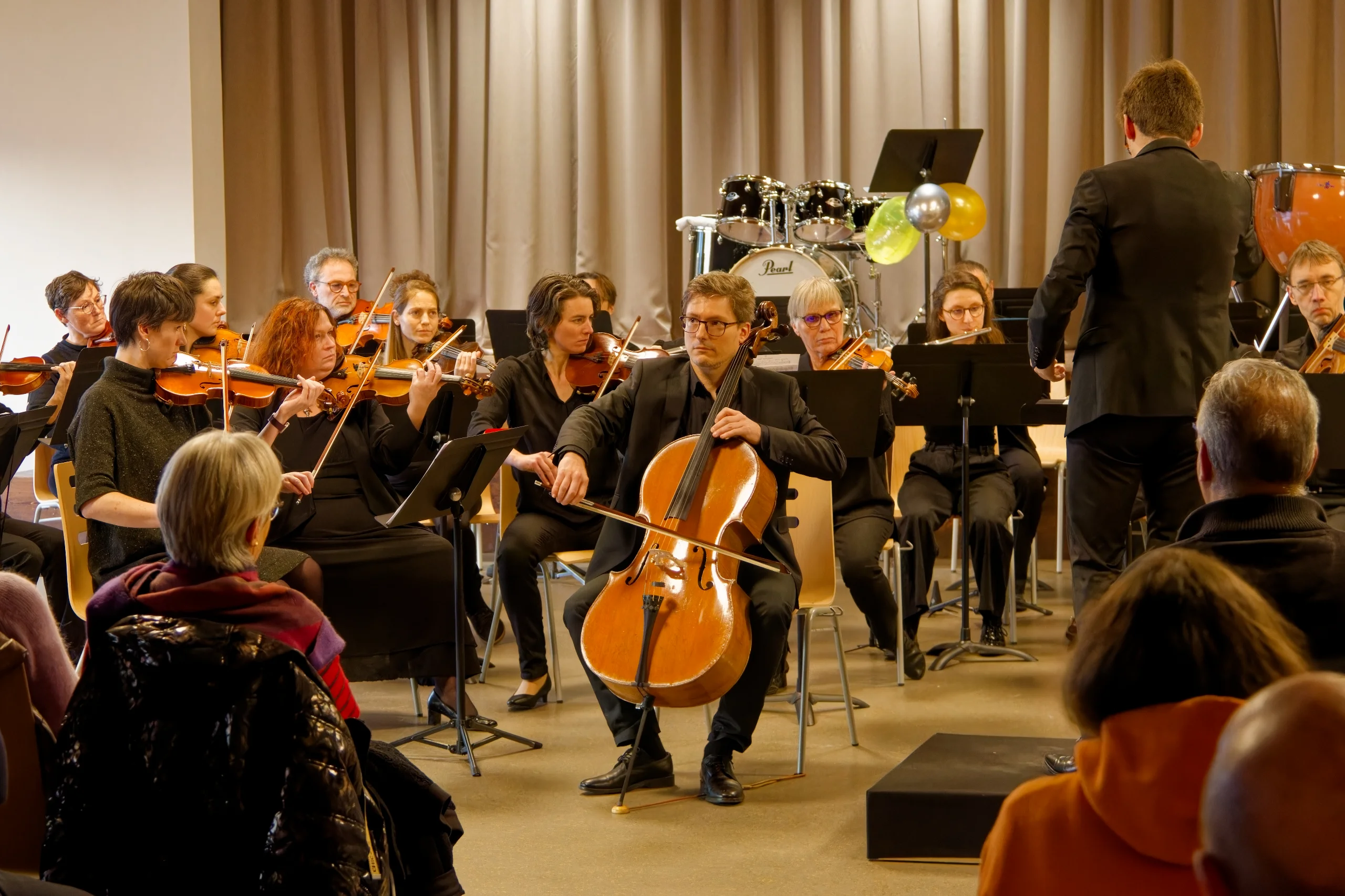 Violoncelle solo et orchestre